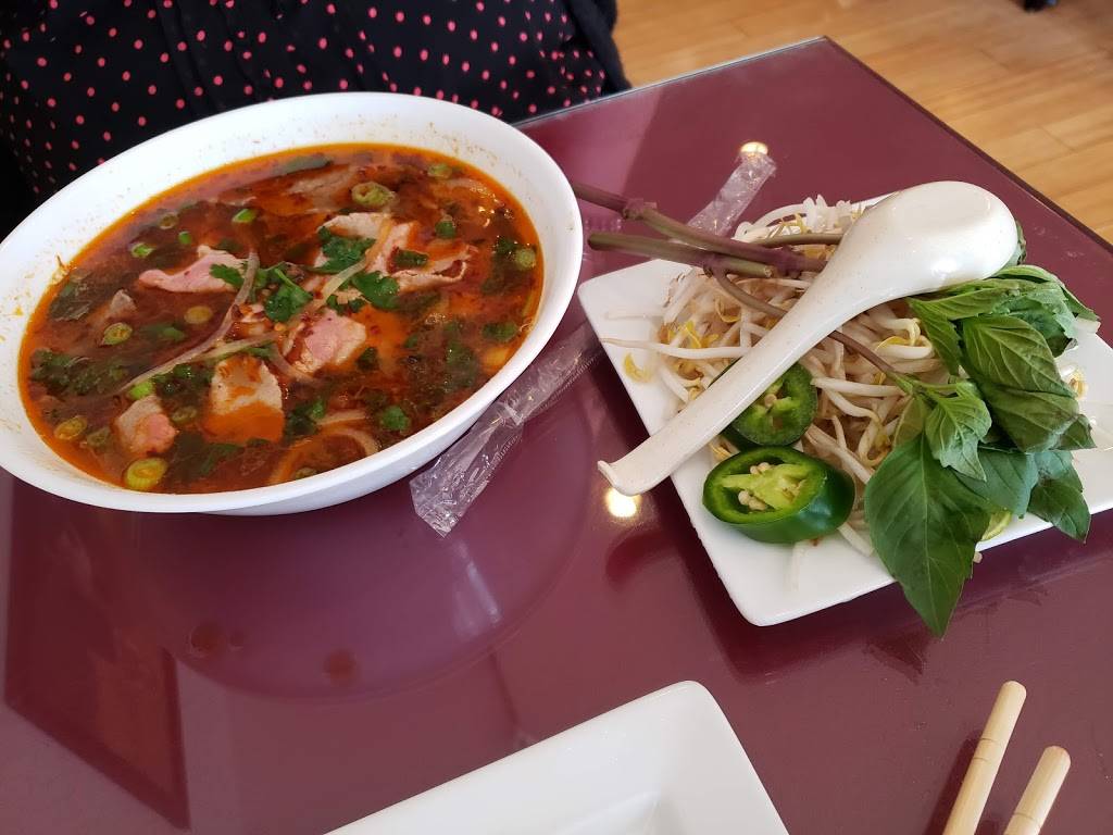Pho Vinh Long | restaurant | 3111, 601 D St, South Charleston, WV 25303, USA | 3047207333 OR +1 304-720-7333