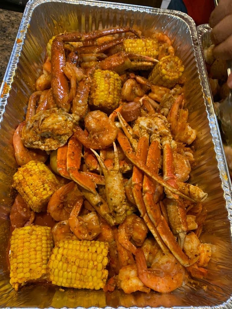 Los Mariscos de Pancho | restaurant | 1358 Leonard St NW, Grand Rapids, MI 49504, USA | 6163509541 OR +1 616-350-9541