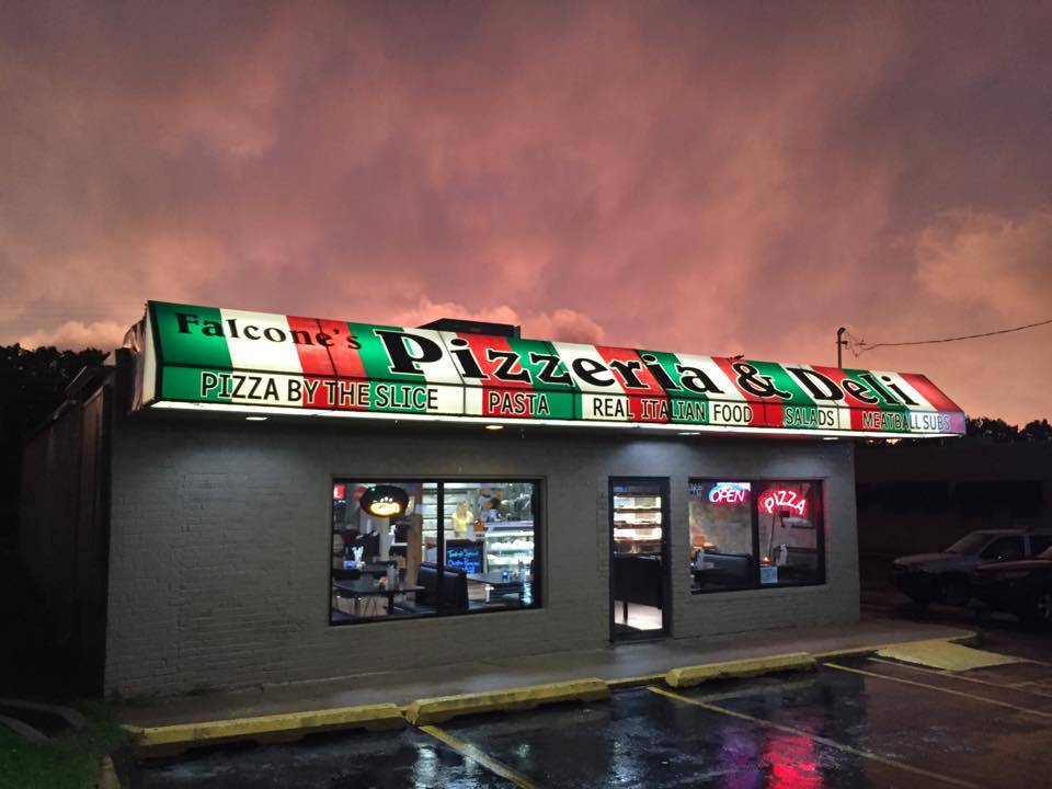 Falcones Pizzeria | restaurant | 6705 N May Ave, Oklahoma City, OK 73116, USA | 4052422222 OR +1 405-242-2222
