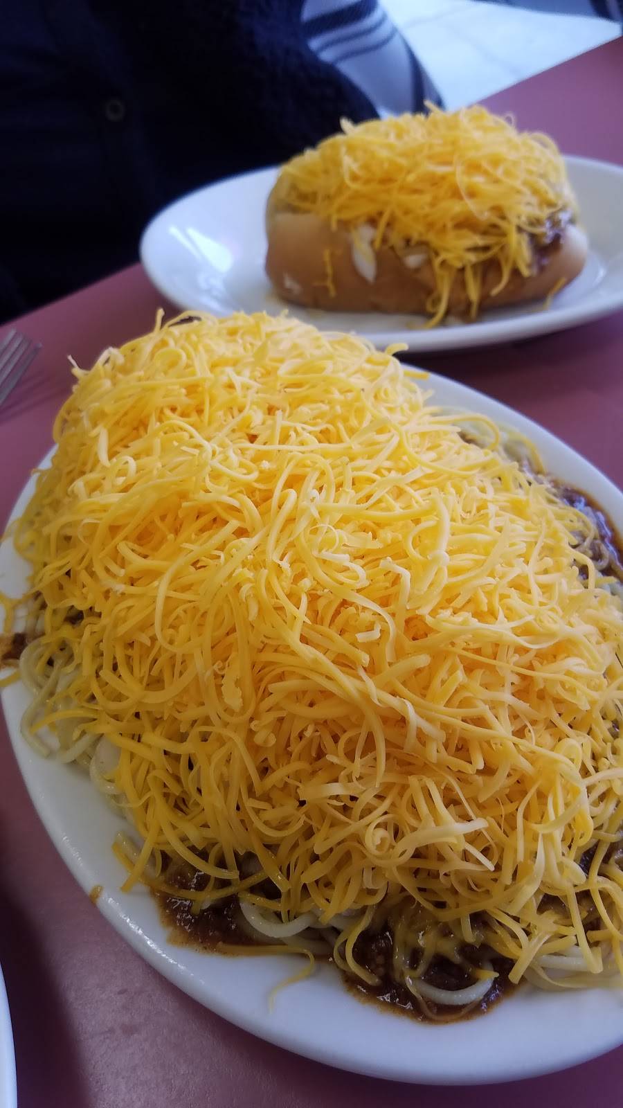 Gold Star Chili | restaurant | 471 Wards Corner Rd, Loveland, OH 45140, USA | 5138311725 OR +1 513-831-1725