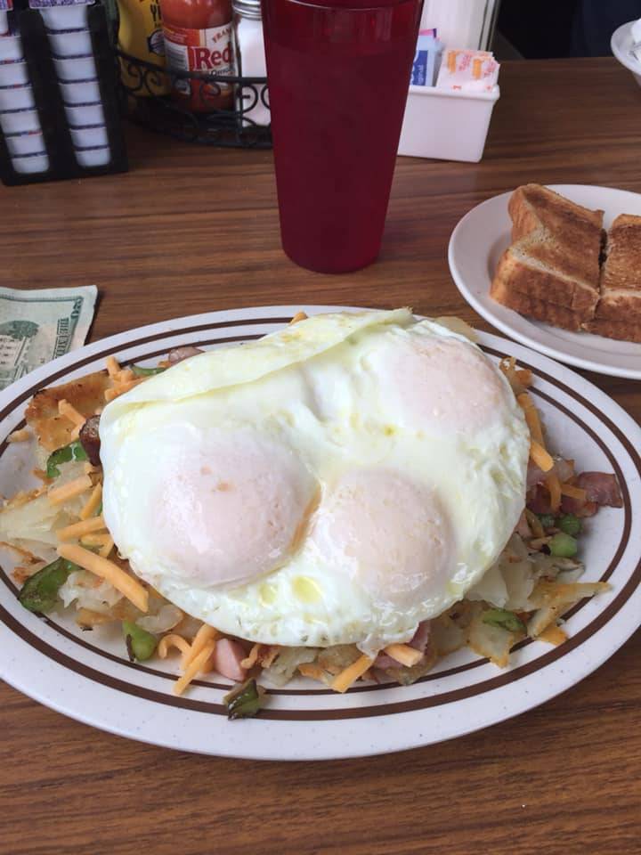 Montys Grill | restaurant | 28300 Woodward Ave, Royal Oak, MI 48067, USA | 2485474151 OR +1 248-547-4151