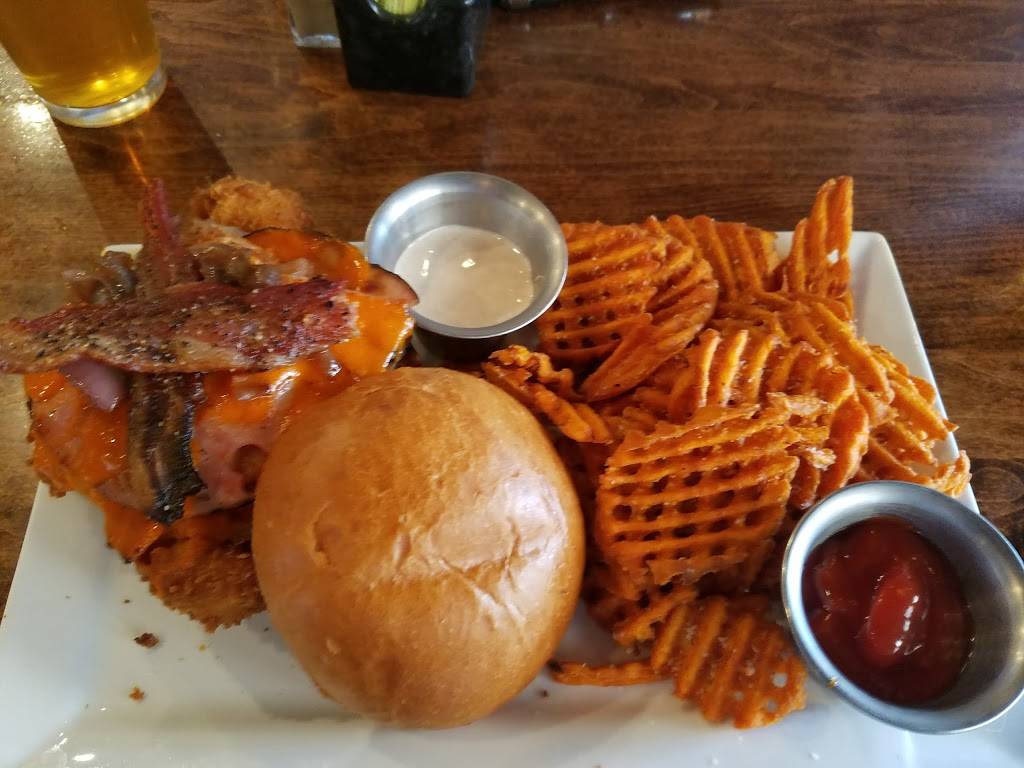 Crave Kitchen & Bar | restaurant | 300 Cincinnati Ave, El Paso, TX 79902, USA | 9153513677 OR +1 915-351-3677