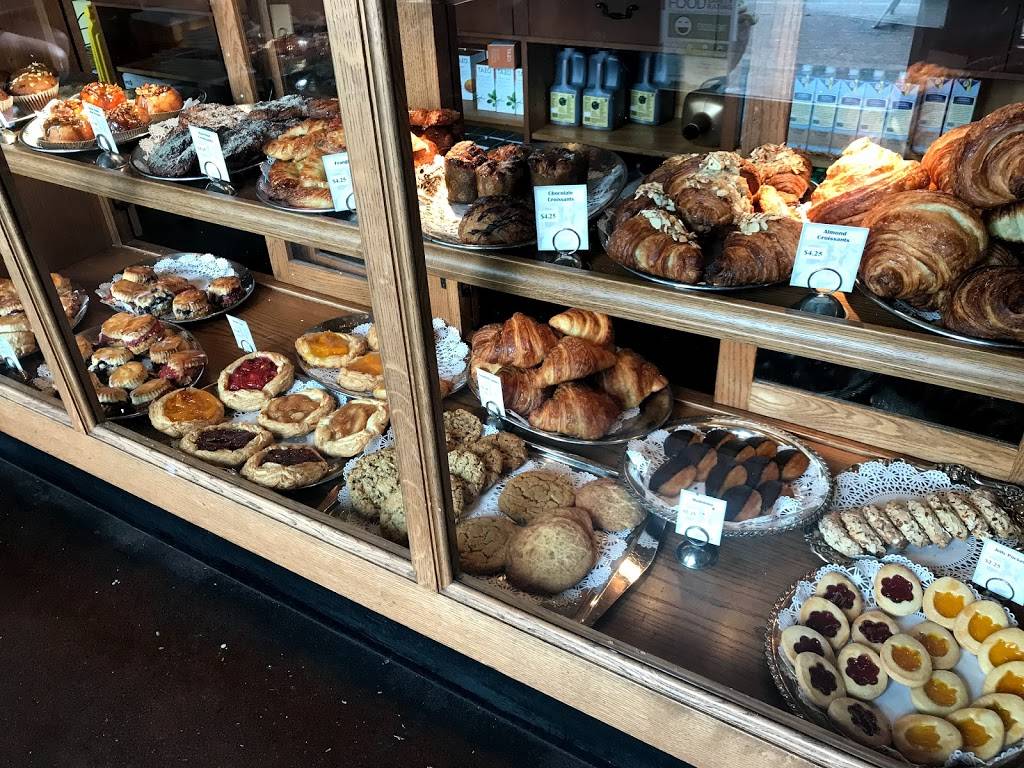 Ristorante Picolinos | cafe | 6415 32nd Ave NW, Seattle, WA 98107, USA | 2067818000 OR +1 206-781-8000