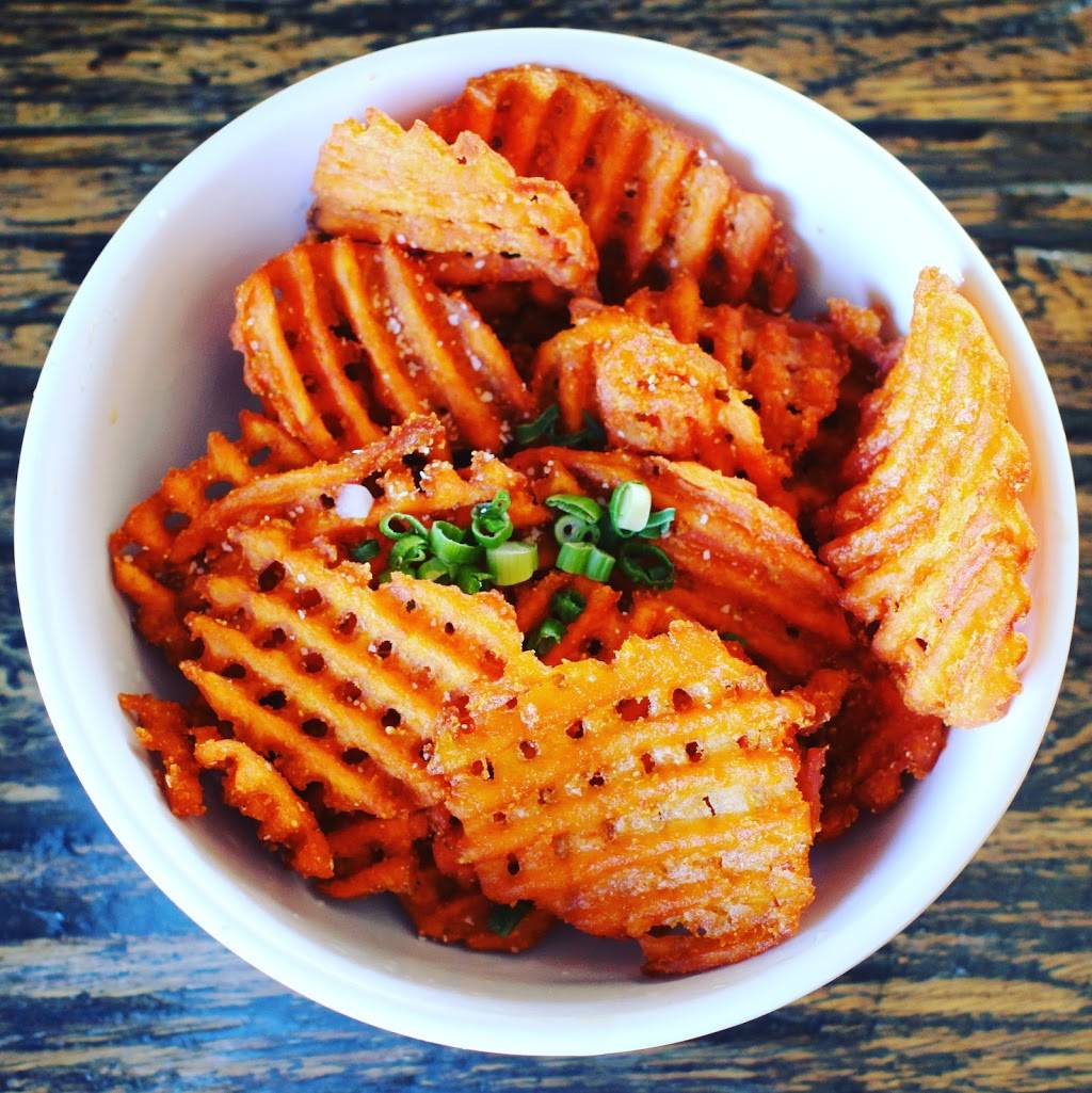 Chick N Beer | restaurant | 715 NW 23rd St, Oklahoma City, OK 73103, USA | 4056046995 OR +1 405-604-6995