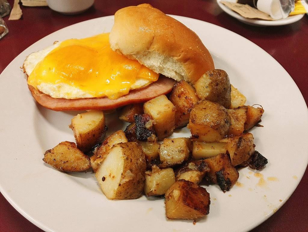 Coral Bagels | restaurant | 2750 SW 26th Ave, Miami, FL 33133, USA | 3058540336 OR +1 305-854-0336