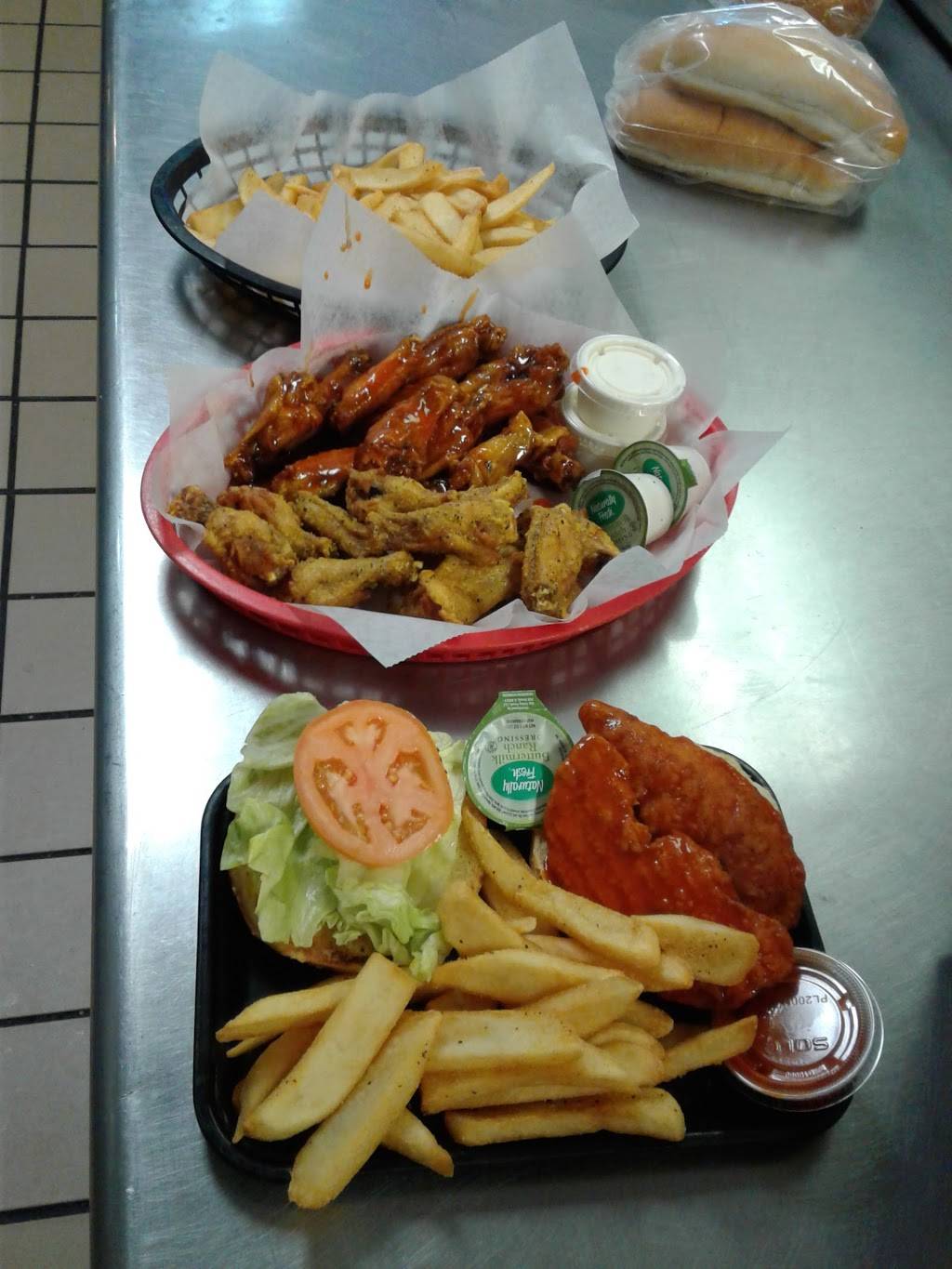 Joes Bar & Grill | restaurant | 605 Indian Trail Lilburn Rd NW, Lilburn, GA 30047, USA | 7709313001 OR +1 770-931-3001