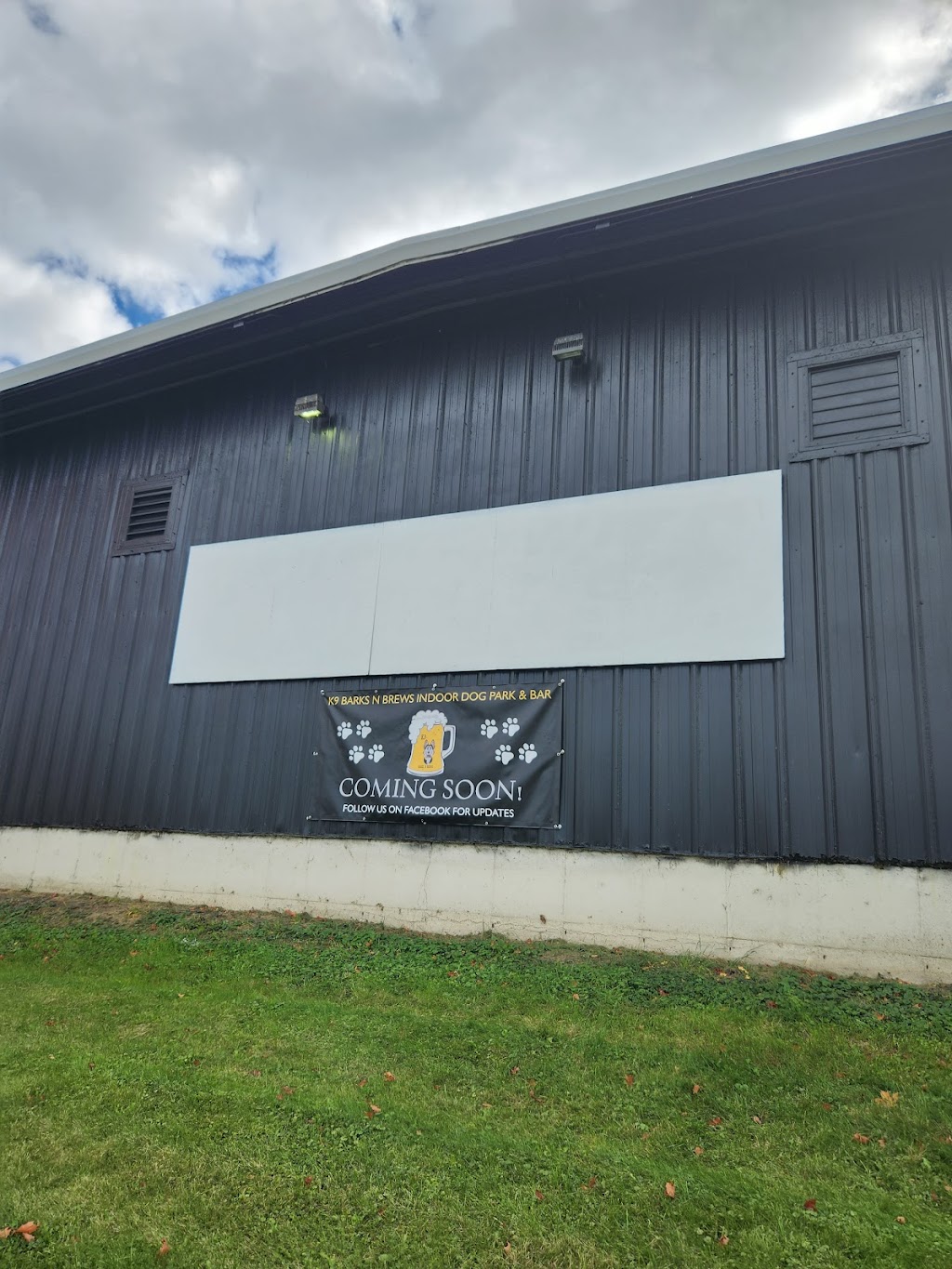 K9 Barks N Brews | cafe | 2866 Pleasant Ave, Hamburg, NY 14075, USA | 7165712275 OR +1 716-571-2275