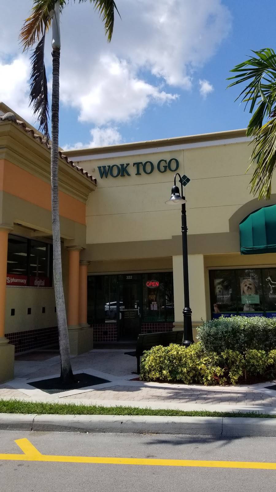 Wok To Go | meal takeaway | 322 Indian Trace, Weston, FL 33326, USA | 9543586464 OR +1 954-358-6464