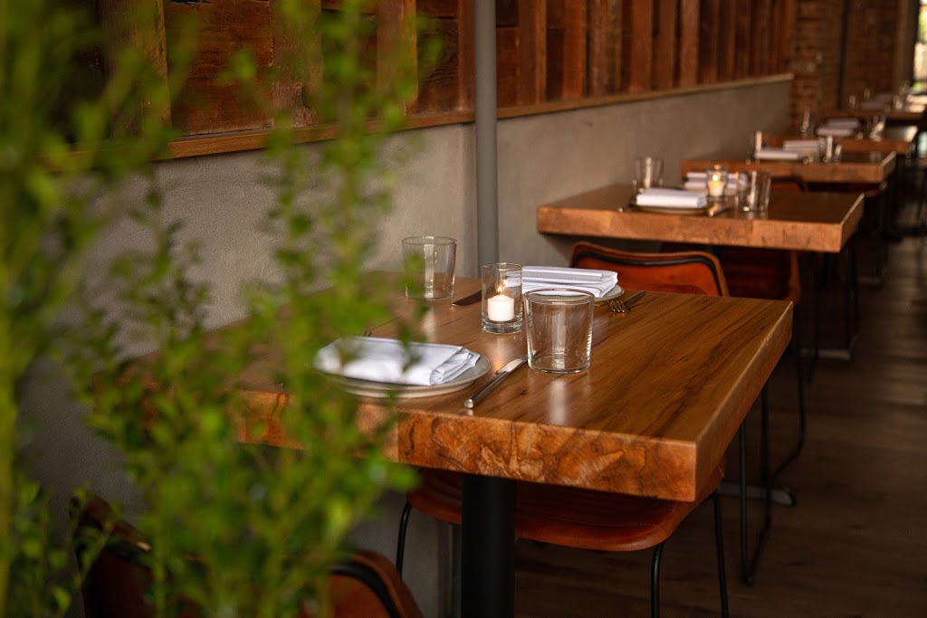 R40 | restaurant | 47-16 Vernon Blvd, Long Island City, NY 11101, USA | 7184409484 OR +1 718-440-9484