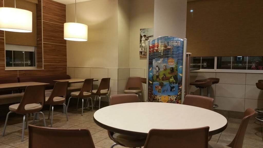 McDonalds | cafe | 400 S Battlefield Blvd, Chesapeake, VA 23322, USA | 7574823700 OR +1 757-482-3700