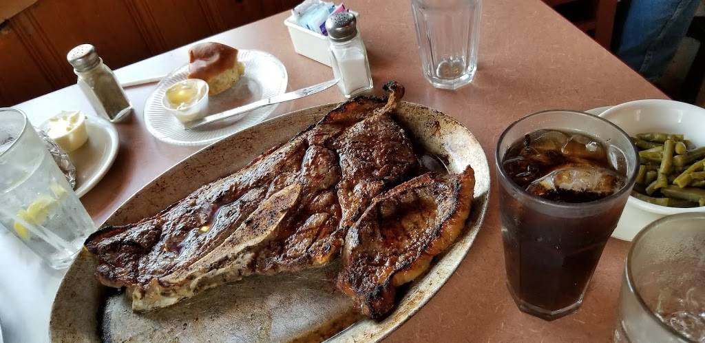 Dans Steak House | restaurant | 8512 US-211, Luray, VA 22835, USA | 5407436285 OR +1 540-743-6285