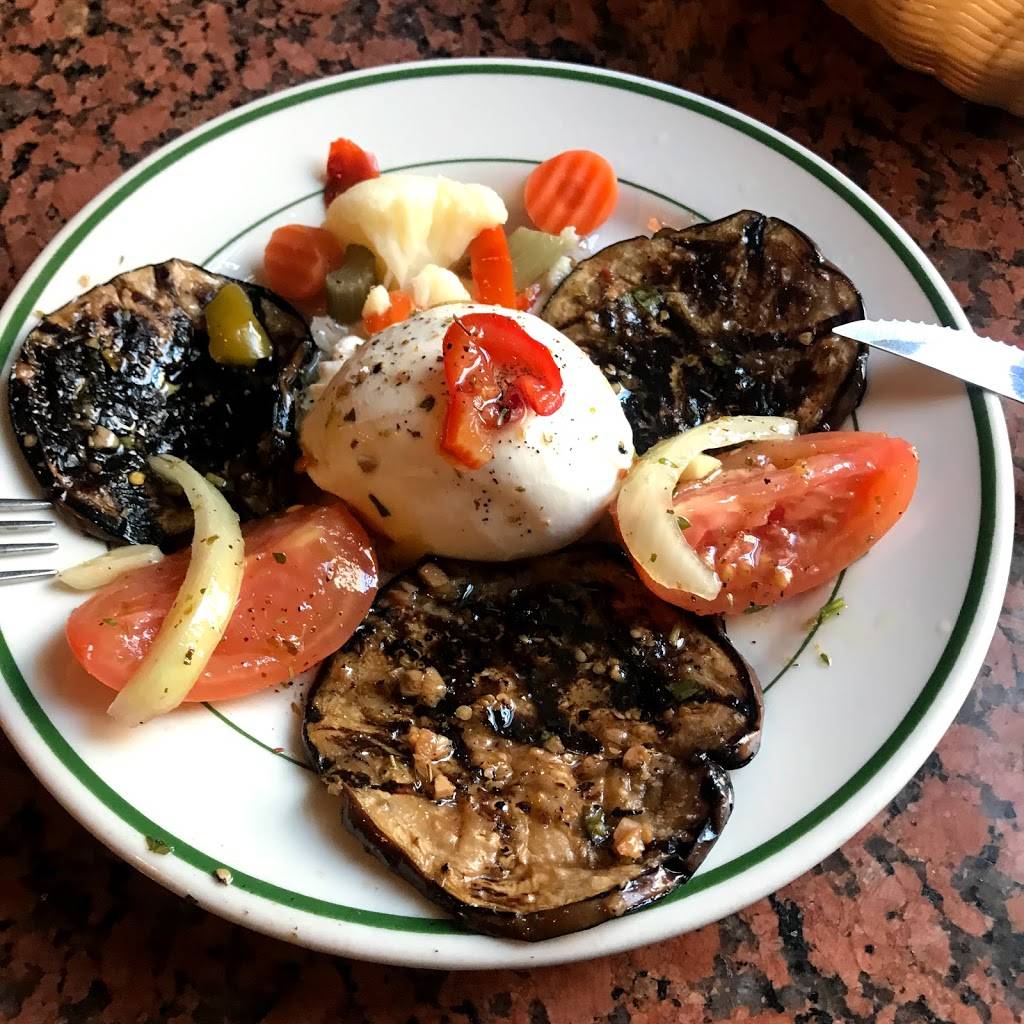 Ferdinandos Focacceria | restaurant | 151 Union St, Brooklyn, NY 11231, USA | 7188551545 OR +1 718-855-1545