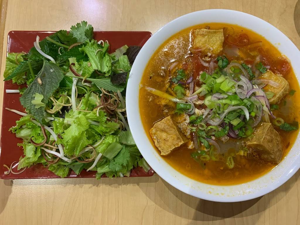 PHO YEN | restaurant | 2422 St Clair Ave W, Toronto, ON M6N 1L2, Canada | 4169016896 OR +1 416-901-6896