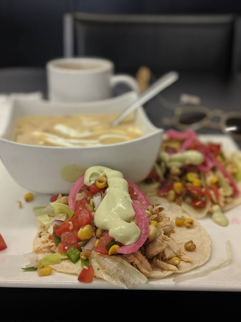 Ritzy Cakes & Eatery | restaurant | 20 Alice St, Waterford, ON N0E 1Y0, Canada | 5194430964 OR +1 519-443-0964