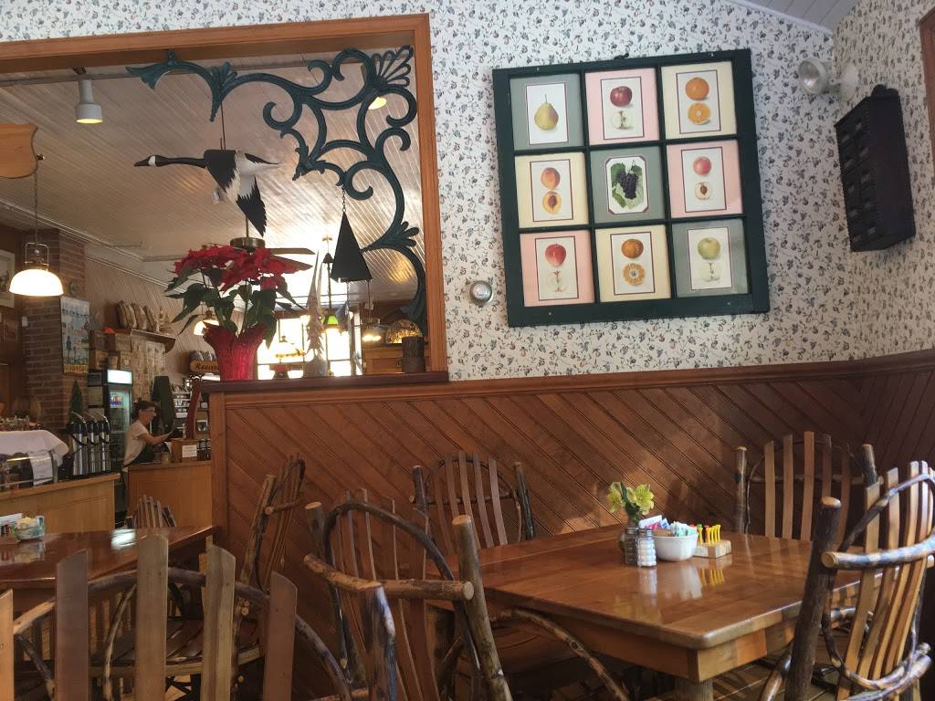 Bear Creek Cafe | restaurant | 98 White Haven Rd, Bear Creek Village, PA 18602, USA | 5704722299 OR +1 570-472-2299