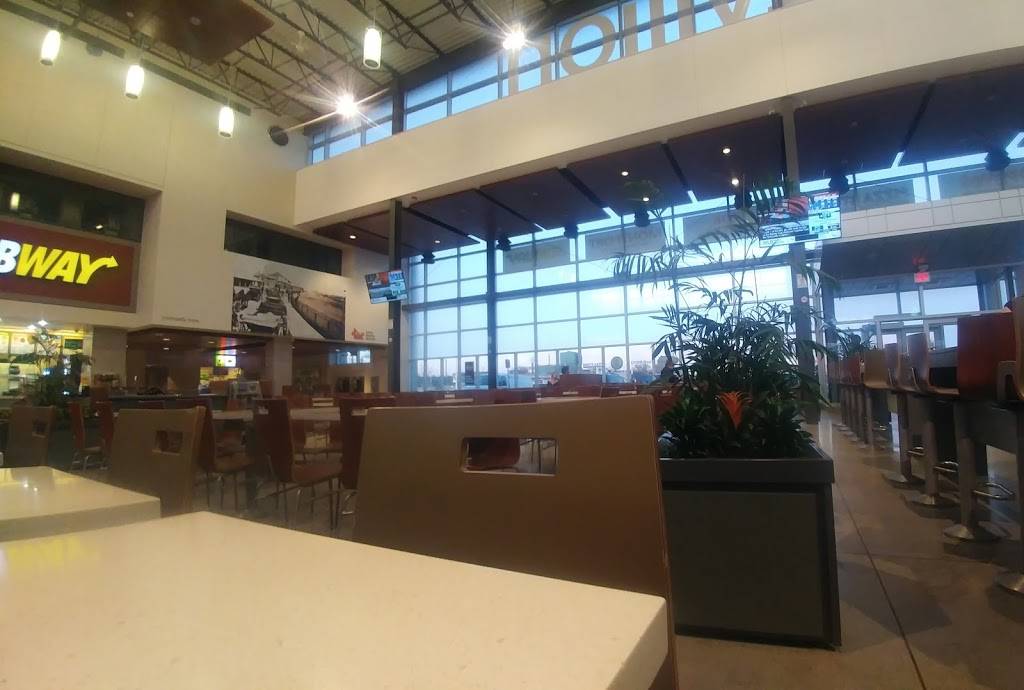 Popeyes | restaurant | 1275 Barton St E, Hamilton, ON L8H 2V4, Canada | 9055496969 OR +1 905-549-6969