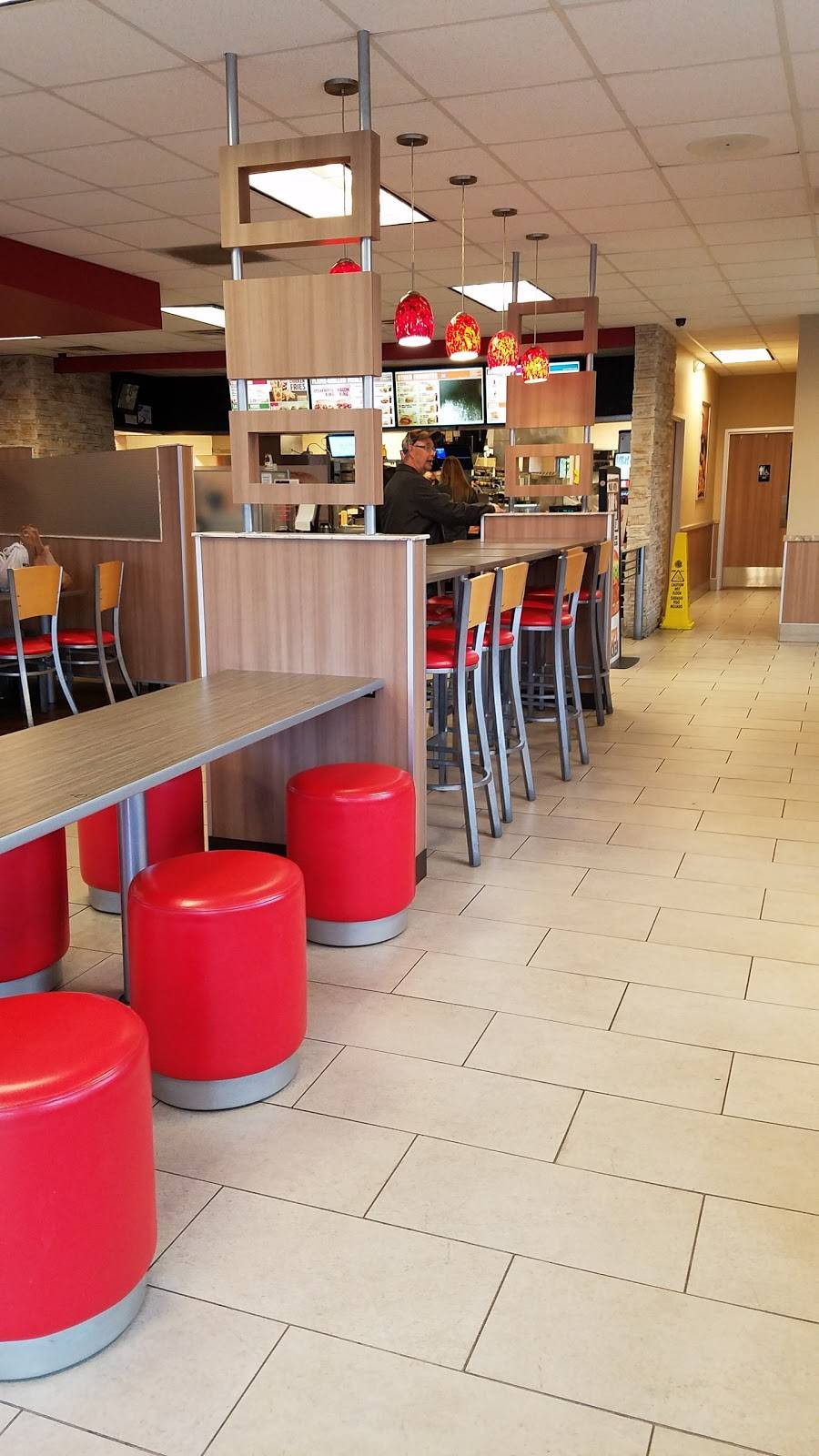 Burger King | restaurant | 620 N Main St, Oshkosh, WI 54901, USA | 9204262345 OR +1 920-426-2345