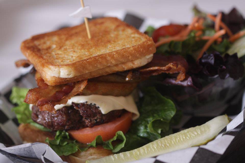 Creekside Inn | restaurant | 197 East Ave, Woodstown, NJ 08098, USA | 8567692222 OR +1 856-769-2222