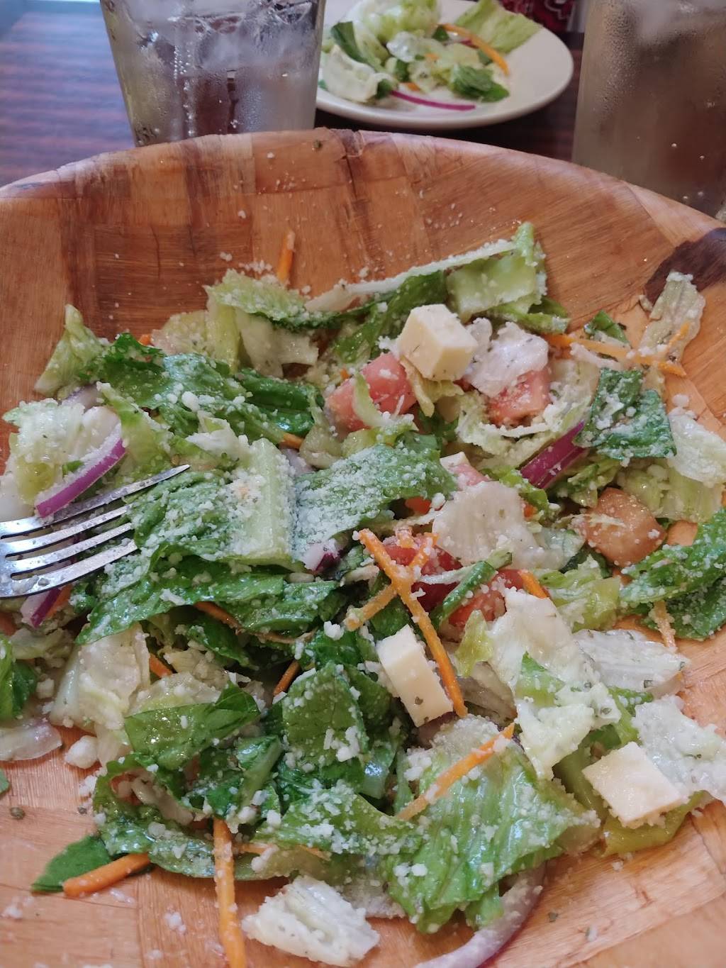 Ferraros Restaurant & Pizzeria | restaurant | 1061 Amboy Ave, Edison, NJ 08837, USA | 7322253113 OR +1 732-225-3113