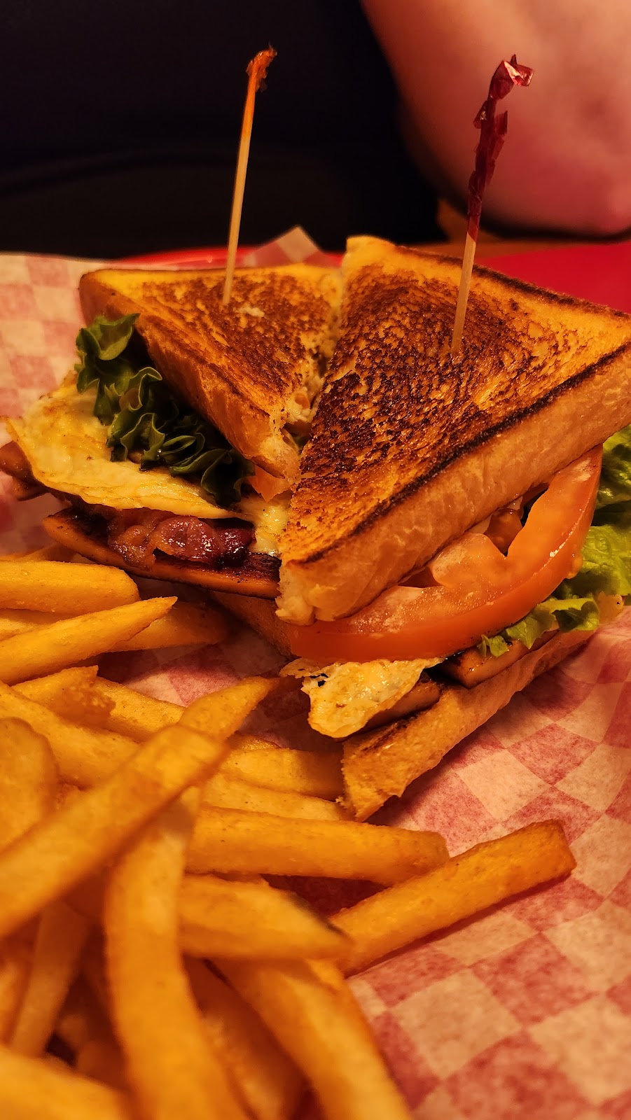 Hillbilly Hut | restaurant | 8759 US-54, Roach, MO 65787, USA | 5733639770 OR +1 573-363-9770