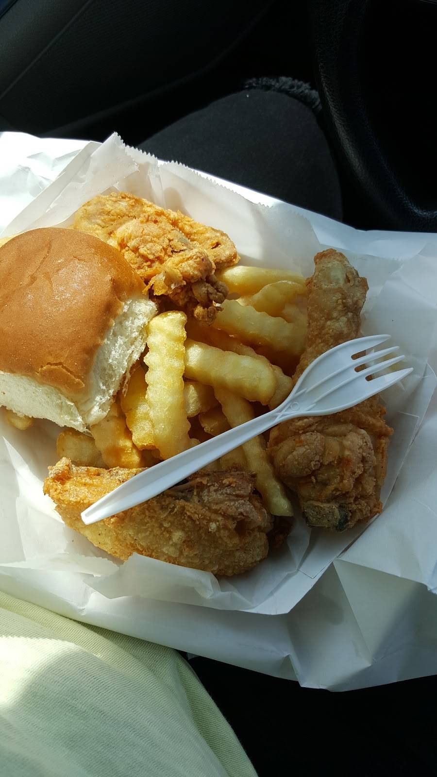 Bernies Restaurant | restaurant | 1311 Bluff Rd, Columbia, SC 29201, USA | 8032562888 OR +1 803-256-2888