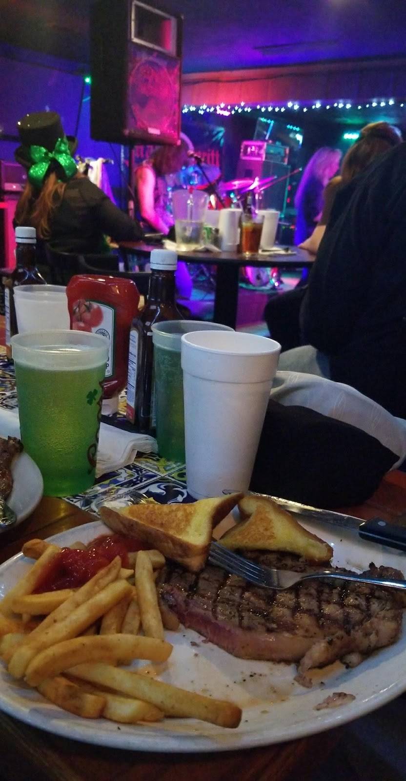 Red and Terrys Timbers | restaurant | 730 Concord Rd SE, Smyrna, GA 30082, USA | 7704342432 OR +1 770-434-2432