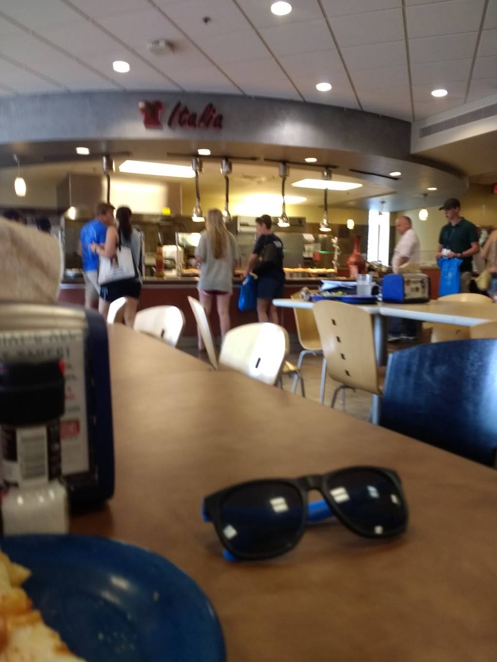 McCallie Dining Hall | restaurant | 1301 E Main St, Murfreesboro, TN 37130, USA | 6158982675 OR +1 615-898-2675