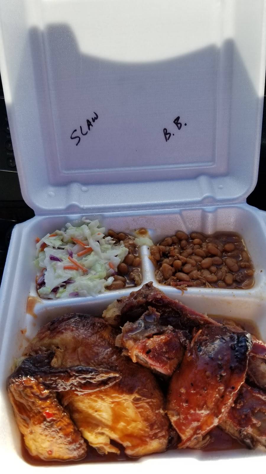 Hot Pit BBQ | restaurant | 17334 Beaumont Hwy, Houston, TX 77049, USA | 2816852185 OR +1 281-685-2185