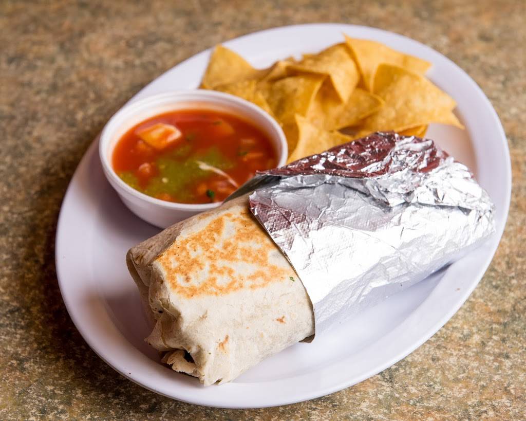 Los Pinos Mexican & Salvadorean Restaurant | restaurant | 183 Concord St, Framingham, MA 01702, USA | 5082029230 OR +1 508-202-9230