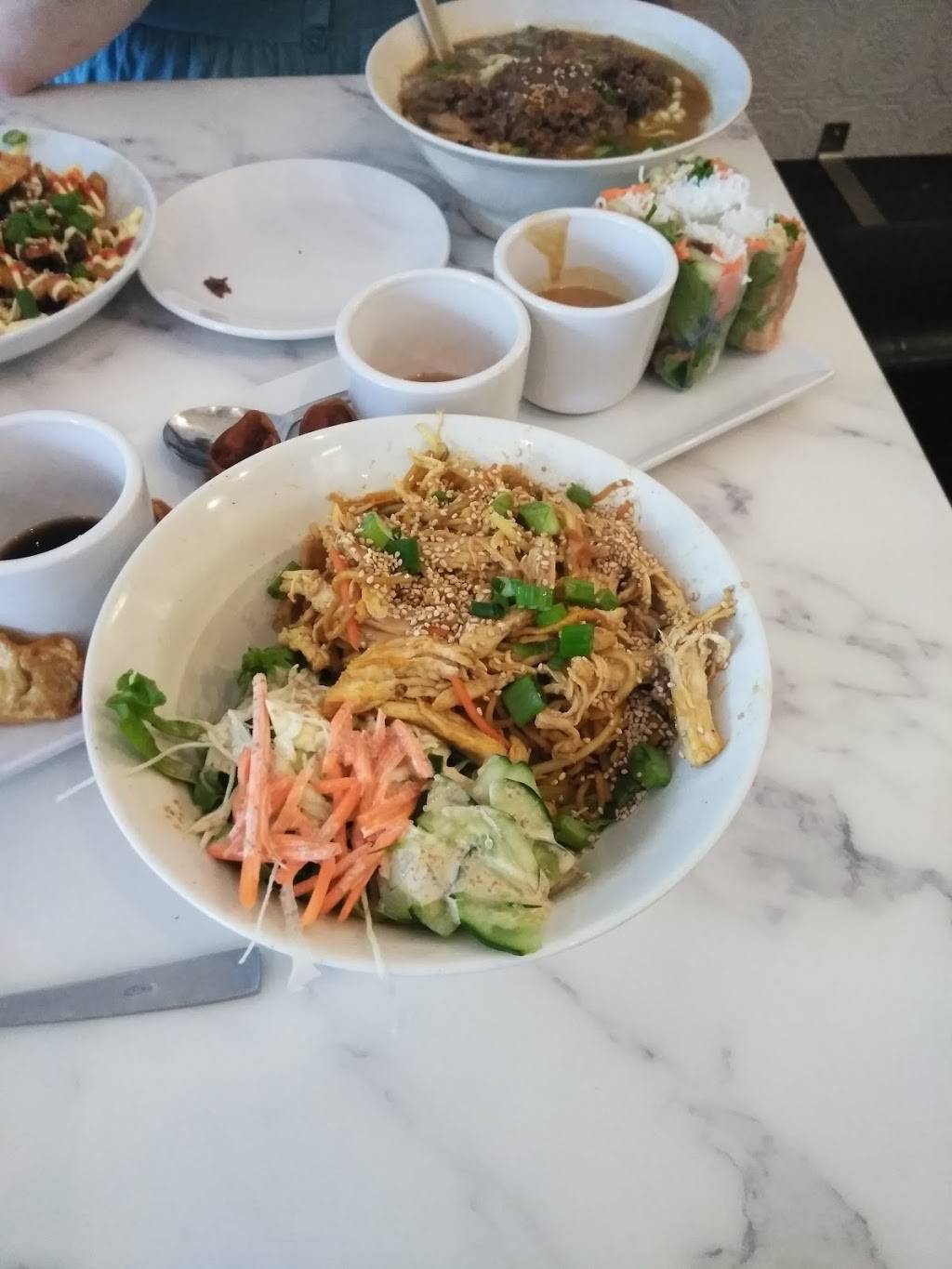 Pho La La | restaurant | 44A NE Sycamore St, Lees Summit, MO 64086, USA | 8167440209 OR +1 816-744-0209