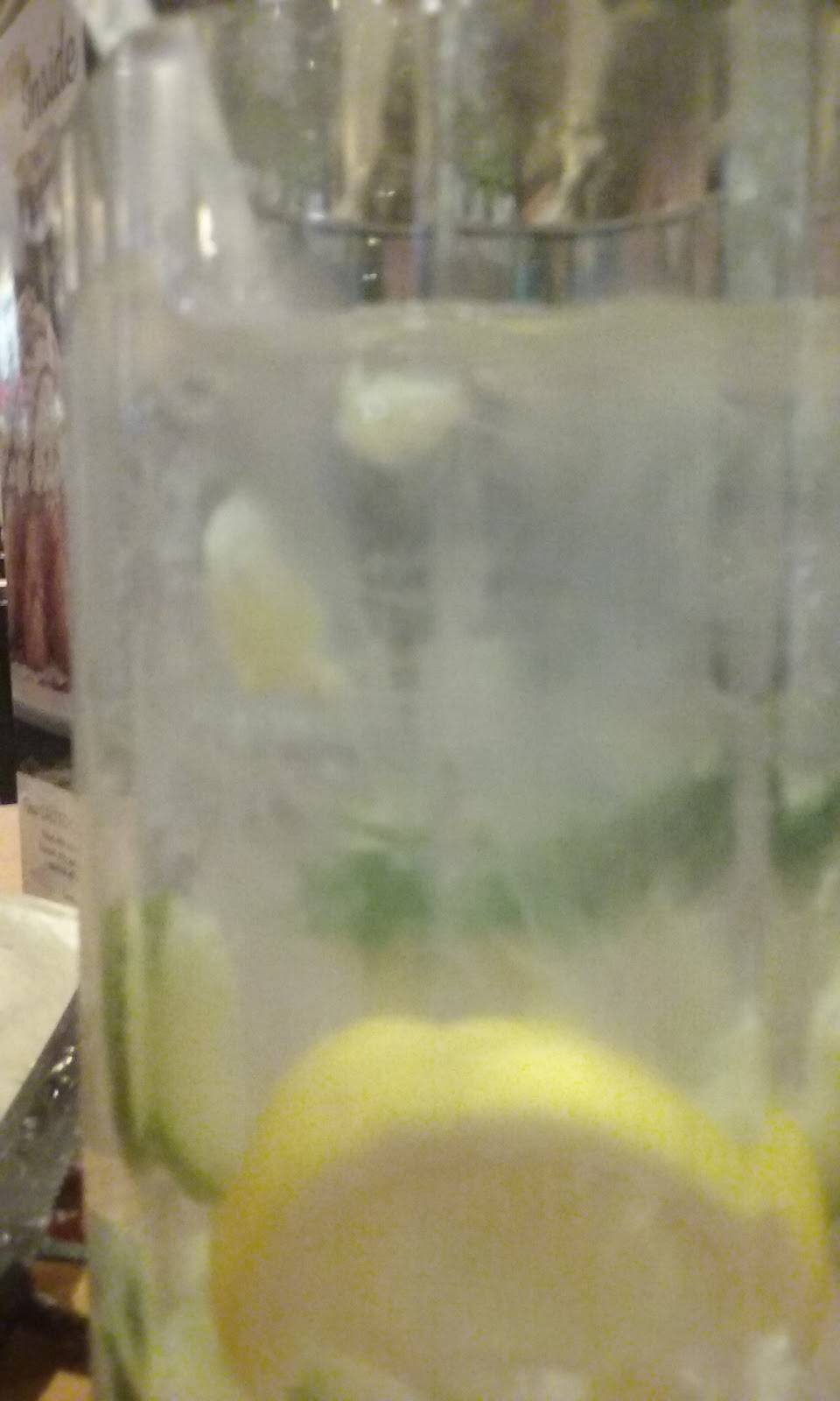 Wolfchase Chilis Memphis | restaurant | 8100 Giacosa Pl, Memphis, TN 38133, USA | 9013723132 OR +1 901-372-3132