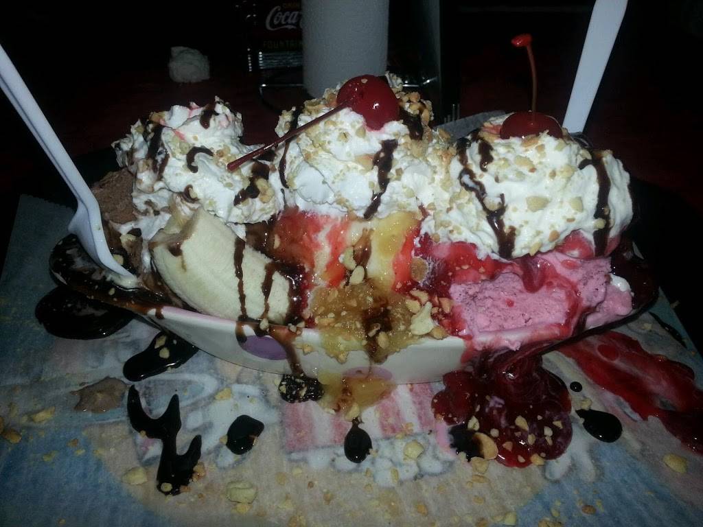 Rock-A-Billy Diner | cafe | 6807 S York Hwy, Clarkrange, TN 38553, USA | 9318633880 OR +1 931-863-3880