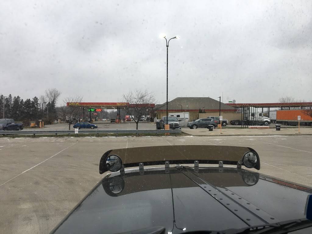 Pilot Travel Center | restaurant | 6900 Old U.S. 27, Fremont, IN 46737, USA | 2608331987 OR +1 260-833-1987