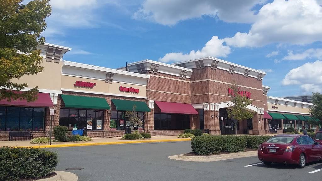 Subway | restaurant | 510 E Market St B, Leesburg, VA 20176, USA | 5712580492 OR +1 571-258-0492