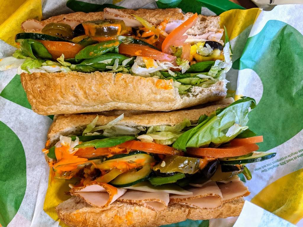Subway | meal takeaway | 11375A Deerfield Dr, Truckee, CA 96161, USA | 5305635161 OR +1 530-563-5161