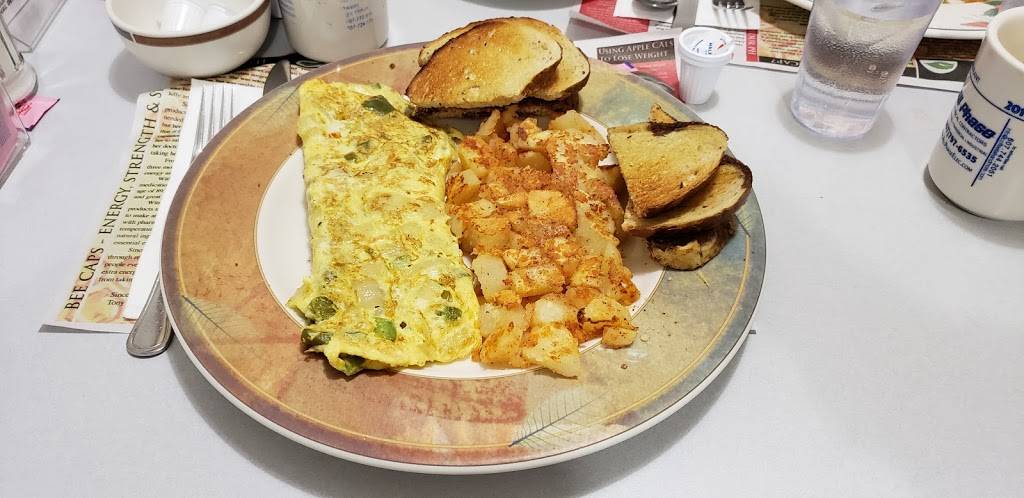 Greek House | restaurant | 623 Main St, Johnson City, NY 13790, USA | 6077987899 OR +1 607-798-7899