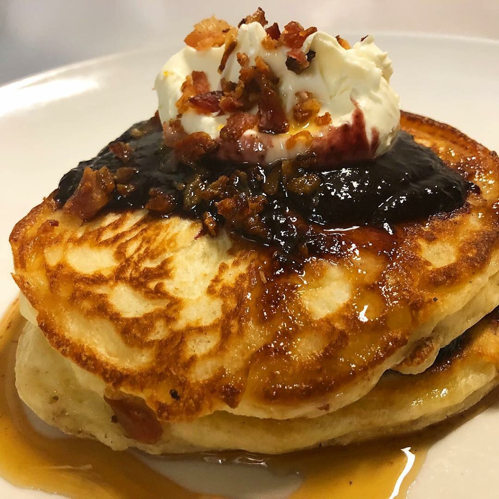 The Tasty Yolk | restaurant | 4700 Park Ave, Bridgeport, CT 06606, USA | 2035728884 OR +1 203-572-8884