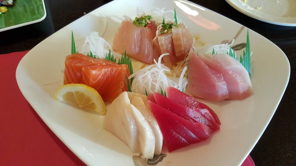 Oishii Japanese Thai Restaurant | restaurant | 10251 Mast Blvd B, Santee, CA 92071, USA | 6195964852 OR +1 619-596-4852