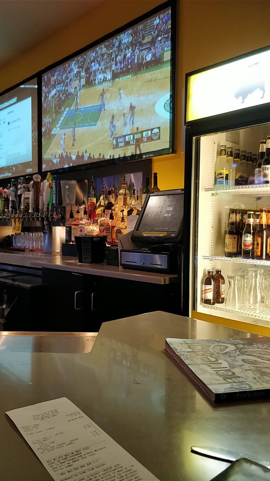 Buffalo Wild Wings | restaurant | 8840 Bankers St, Florence, KY 41042, USA | 8597469464 OR +1 859-746-9464