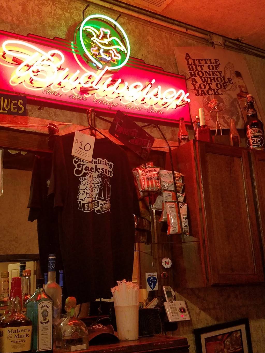 F. Jones Corner | restaurant | 303 N Farish St #3227, Jackson, MS 39202, USA | 6019831148 OR +1 601-983-1148