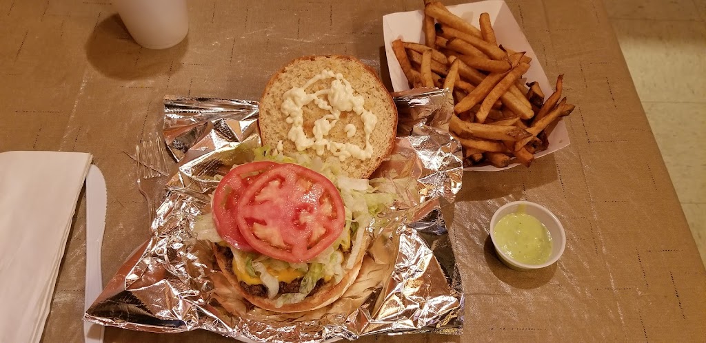 Realburger | restaurant | 2641 1/2 Cerrillos Rd, Santa Fe, NM 87505, USA | 5054747325 OR +1 505-474-7325