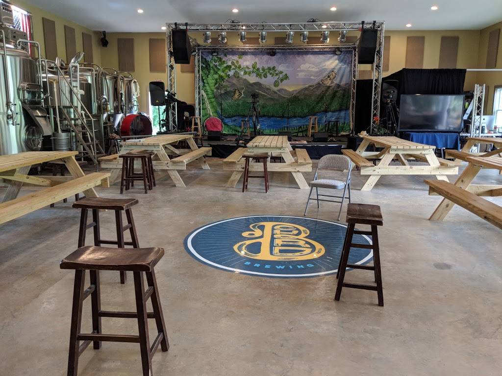 B Chord Brewing Company | restaurant | 34266 Williams Gap Rd, Round Hill, VA 20141, USA | 5714749191 OR +1 571-474-9191