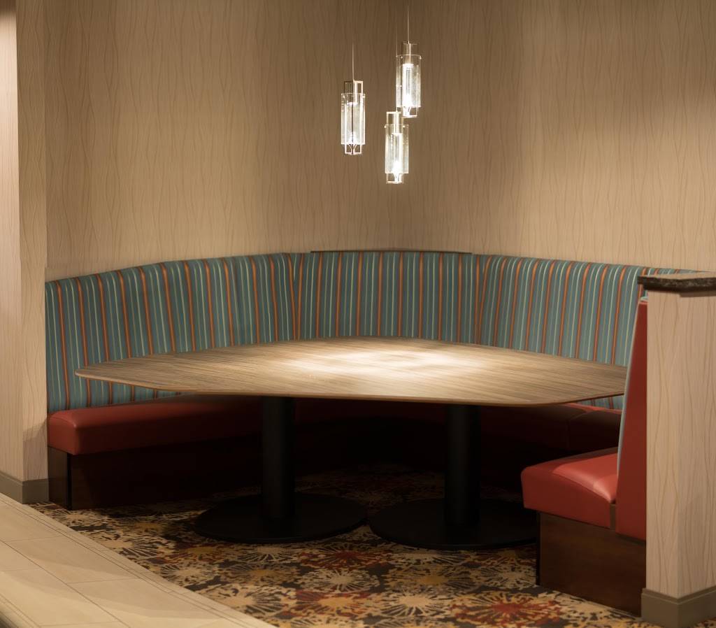 Peddlers Pub | restaurant | 161 St Anthony Ave Suite 101, St Paul, MN 55103, USA | 6512279246 OR +1 651-227-9246