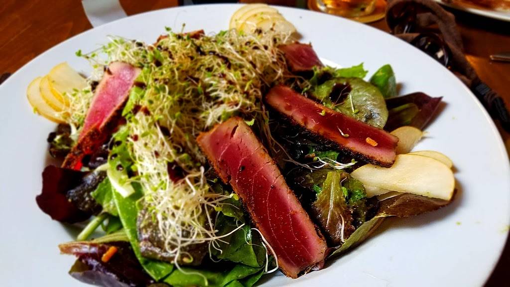 OMalleys On Main | restaurant | 140 Main St, Seal Beach, CA 90740, USA | 5624300631 OR +1 562-430-0631