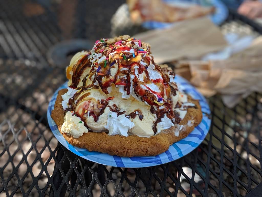 Mt Lemmon Cookie Cabin | bakery | 12781 N Sabino Canyon Park, Mt Lemmon, AZ 85619, USA | 5205761010 OR +1 520-576-1010