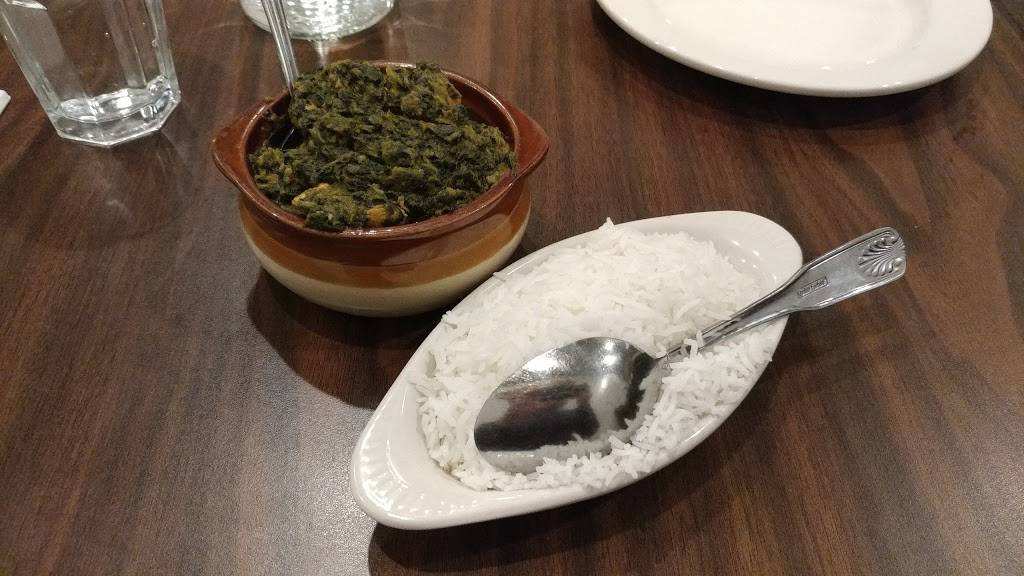 Curry Point | meal takeaway | 3913 N Sheffield Ave, Chicago, IL 60613, USA | 7739359048 OR +1 773-935-9048