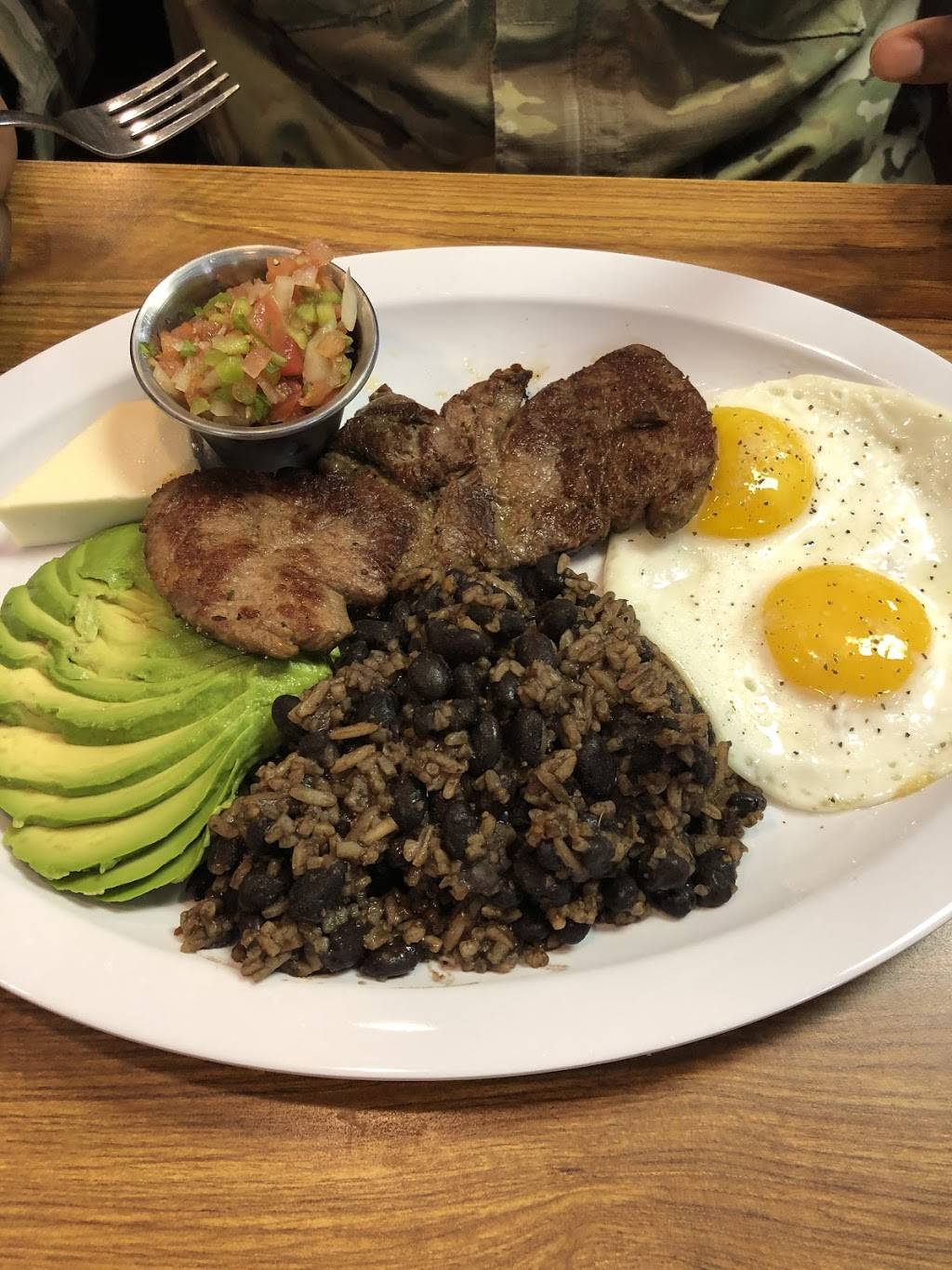 Guatemala centro America Restaurant | restaurant | 2805 Raeford Rd, Fayetteville, NC 28303, USA | 9104915358 OR +1 910-491-5358