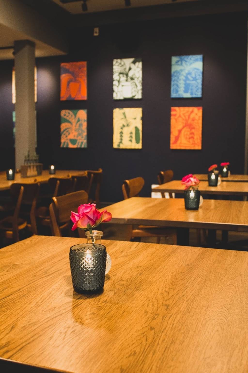 The Alley at Social | restaurant | 1822 Campbell Alley, Cincinnati, OH 45202, USA | 5132636893 OR +1 513-263-6893