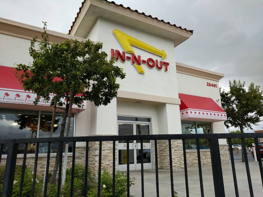 In-N-Out Burger | restaurant | 26401 Bouquet Canyon Rd, Santa Clarita, CA 91350, USA | 8007861000 OR +1 800-786-1000