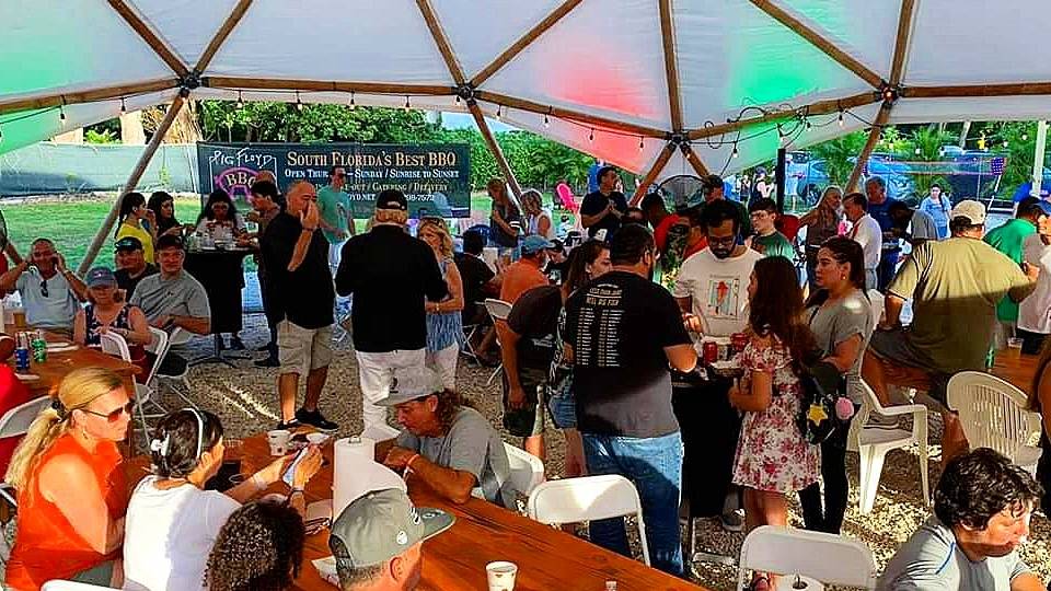Pig Floyds BBQ | restaurant | 7271 SW 168th St, Palmetto Bay, FL 33157, USA | 3052987572 OR +1 305-298-7572